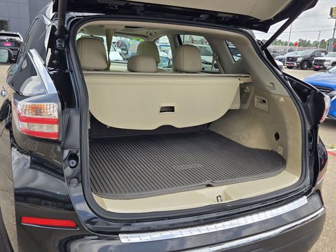 Used 2018 Nissan Murano Platinum w/ Cargo Package image 19