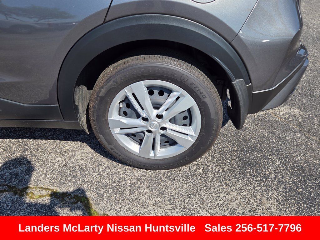 Used 2025 Nissan Kicks Play S FWD image 12