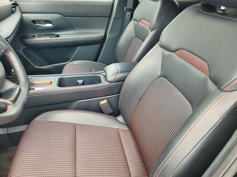 Certified 2025 Nissan Kicks SR AWD/4WD image 13
