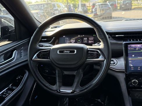 Certified 2023 Jeep Grand Cherokee Overland w/ Advanced Protech Group III AWD/4WD image 20