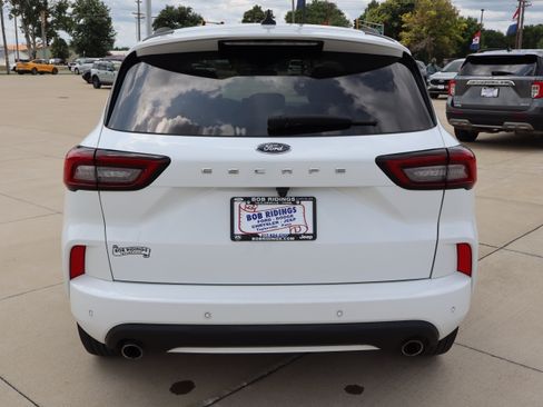 Used 2023 Ford Escape ST-Line w/ Tech Pack #1 FWD image 7
