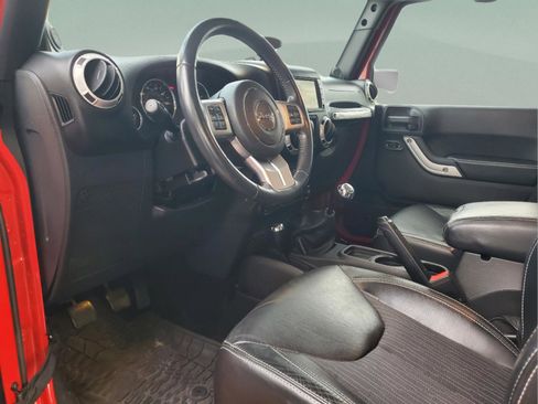 Used 2014 Jeep Wrangler Freedom Edition image 25