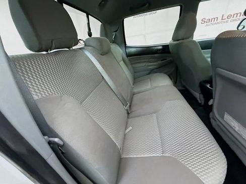 Used 2015 Toyota Tacoma 4x4 Double Cab image 24