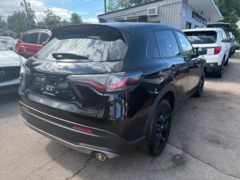 Used 2023 Honda HR-V Sport image 6