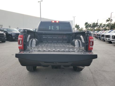 Used 2024 RAM 2500 Laramie image 29