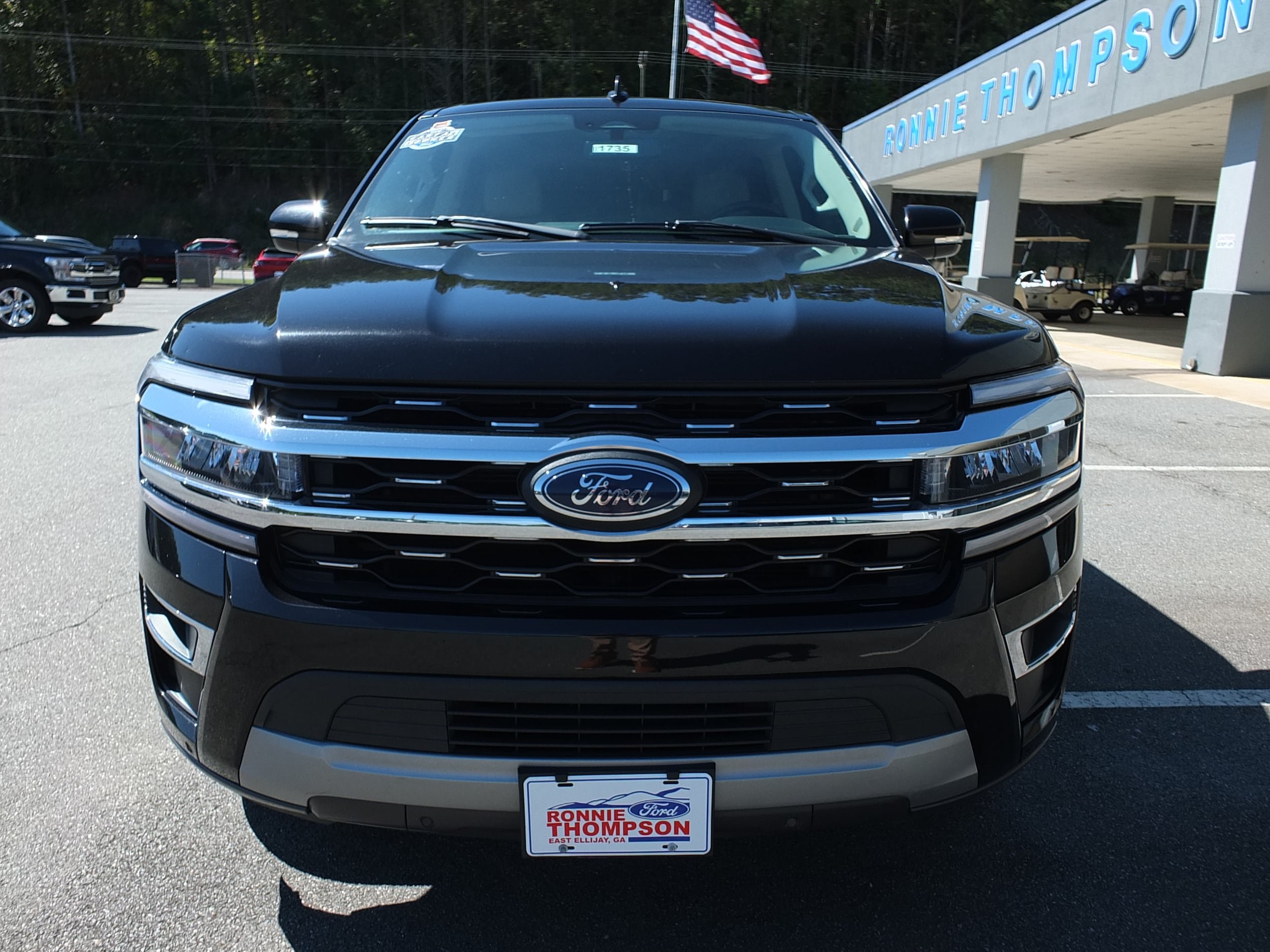 Used 2024 Ford Expedition Max Limited AWD/4WD image 8