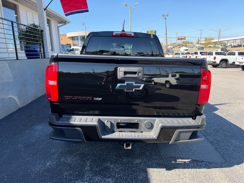 Used 2018 Chevrolet Colorado LT w/ Redline Special Edition RWD image 7