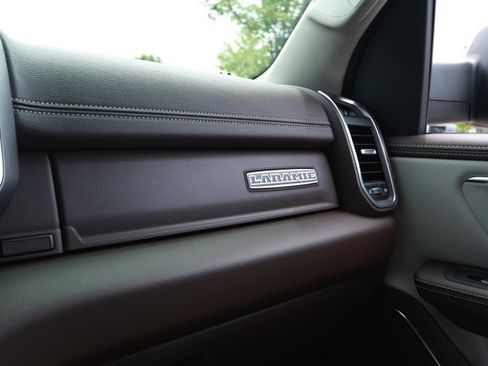 Used 2025 RAM 1500 Laramie AWD/4WD image 28