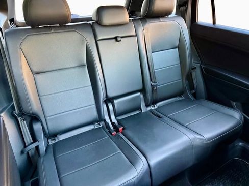 Used 2019 Volkswagen Tiguan SEL Premium R-Line image 23