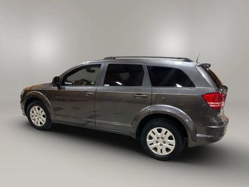 Used 2020 Dodge Journey SE w/ SE Popular Equipment Group image 8