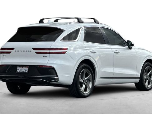 Used 2026 Genesis GV70 2.5T Select image 7