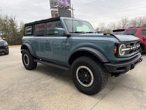 Used 2021 Ford Bronco Outer Banks w/ Sasquatch Package image 29