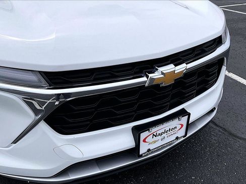 Used 2025 Chevrolet Trax LT image 29