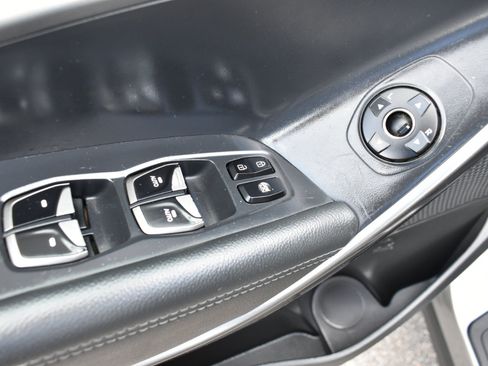 Used 2018 Hyundai Santa Fe Sport w/ 2.4L Value Package 02 image 41