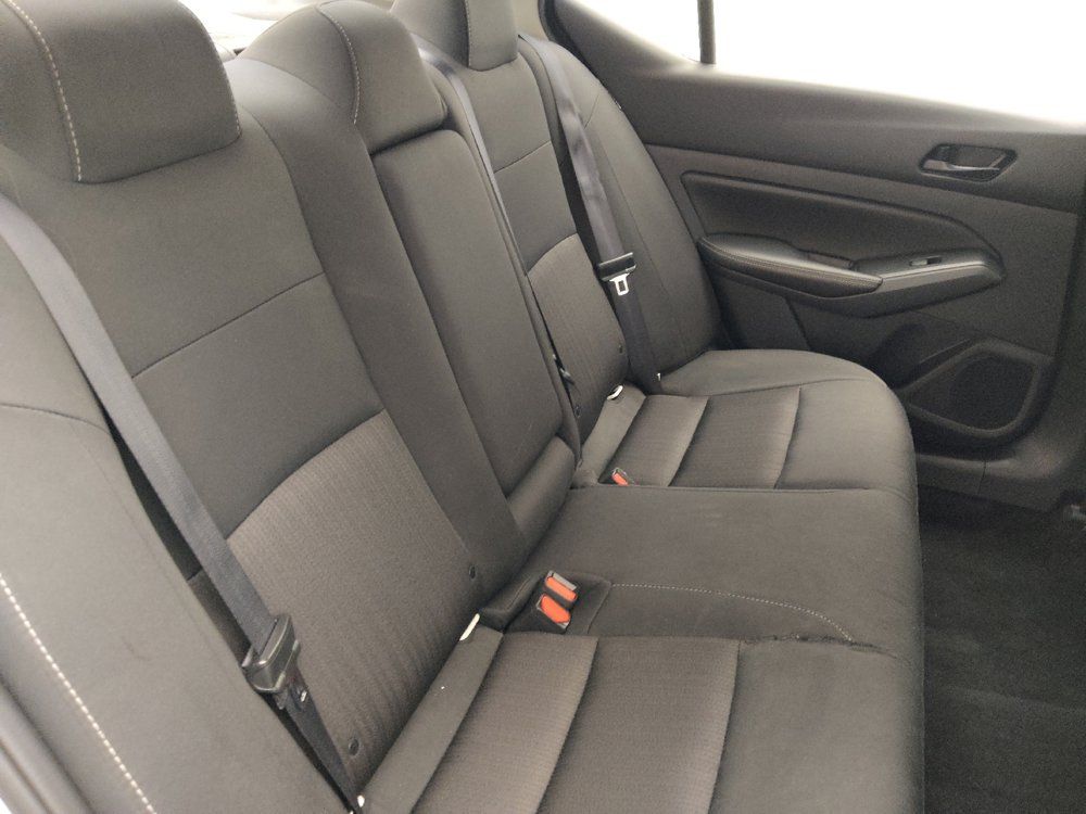 Used 2025 Nissan Altima 2.5 SV FWD image 19