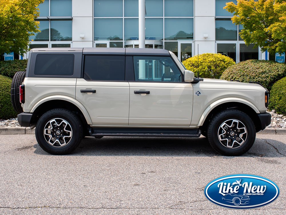 Used 2026 Ford Bronco Outer Banks AWD/4WD image 1