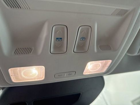 Used 2022 Ford Escape SEL w/ Technology Package FWD image 28