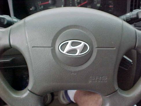 Used 2005 Hyundai Elantra GLS FWD image 26