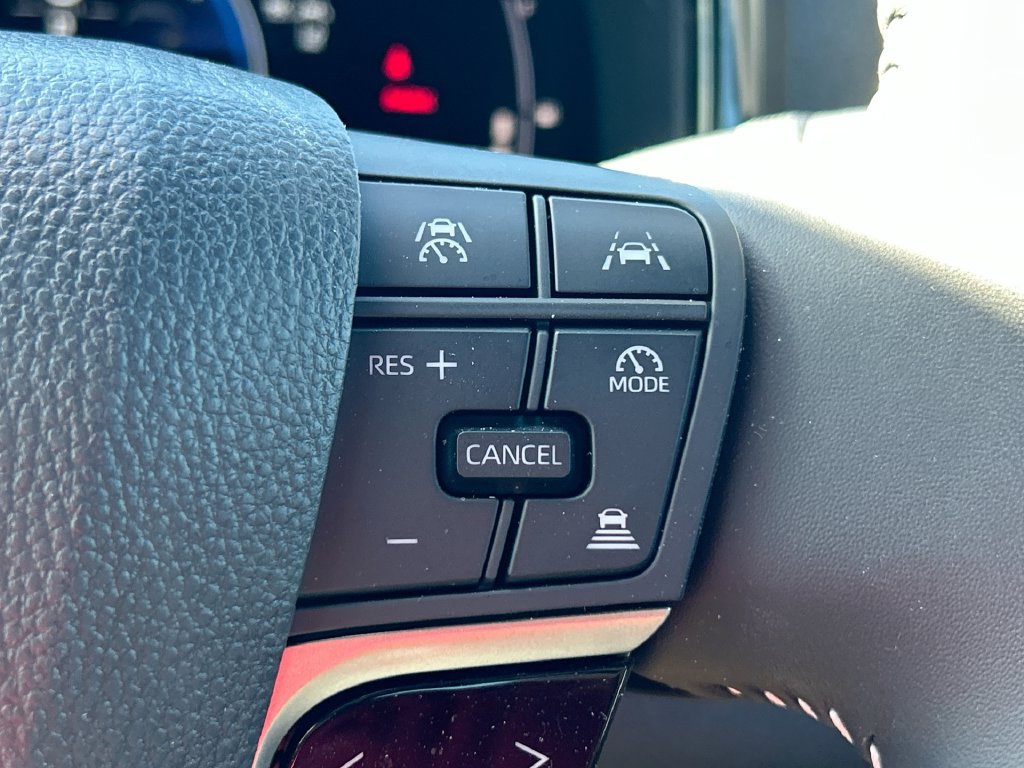 Used 2026 Toyota Camry SE FWD image 18