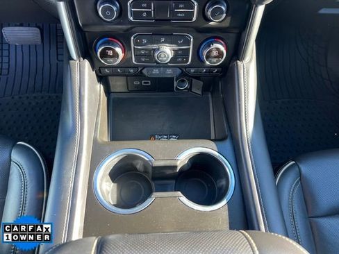 Used 2021 Chevrolet Tahoe Premier w/ Premium Package image 28