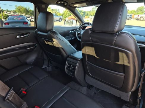 Used 2024 Cadillac XT4 Premium Luxury AWD/4WD image 43