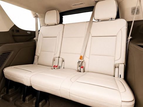 Used 2021 GMC Yukon Denali w/ Denali Premium Package AWD/4WD image 27