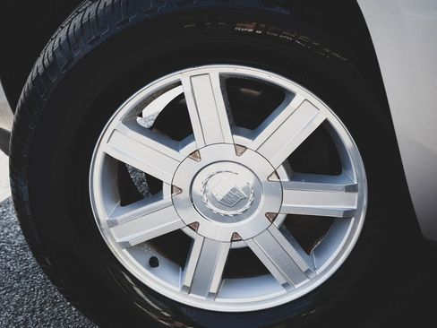 Used 2008 Cadillac Escalade ESV AWD image 19