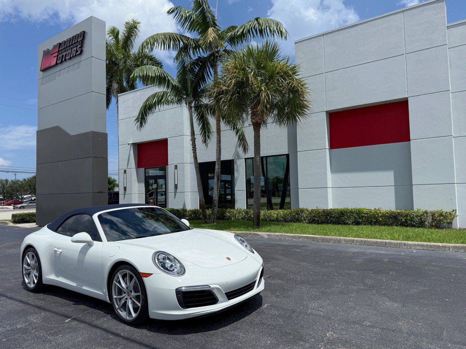 Used 2018 Porsche 911 Targa 4S image 26