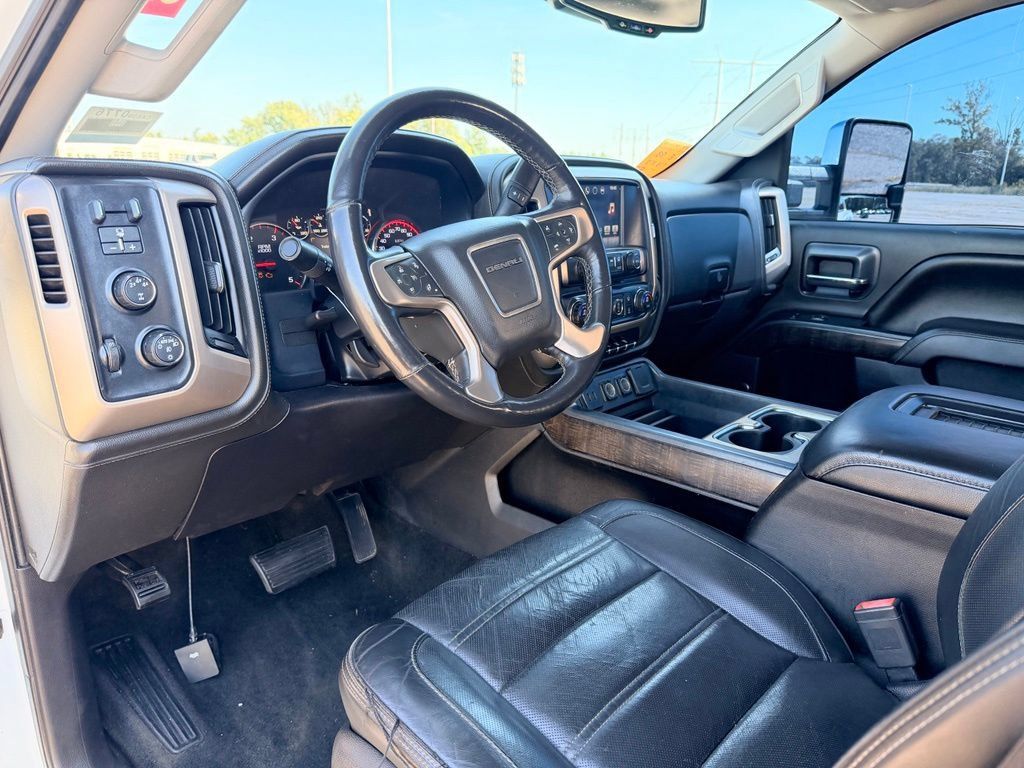 Used 2016 GMC Sierra 3500 Denali w/ Duramax Plus Package AWD/4WD image 9