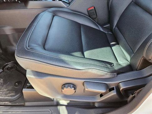 New 2025 Ford Bronco Badlands image 4