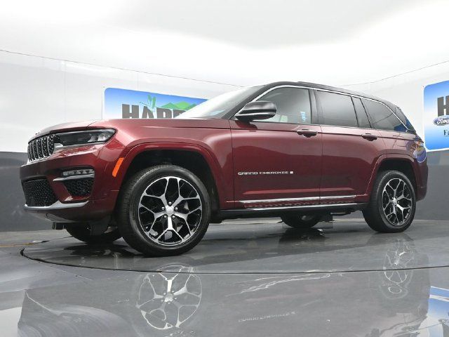 Used 2024 Jeep Grand Cherokee Summit AWD/4WD image 23