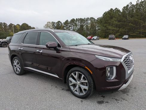 Used 2021 Hyundai Palisade Limited image 2