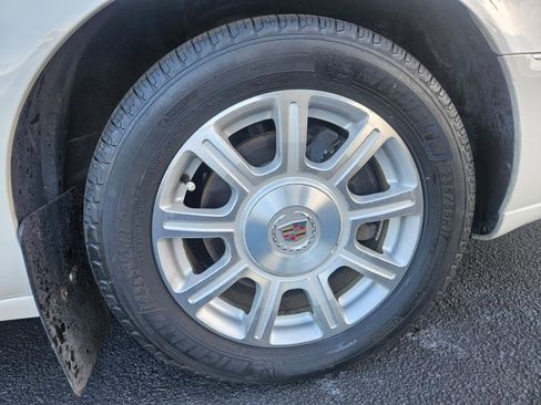 Used 2010 Cadillac DTS image 37