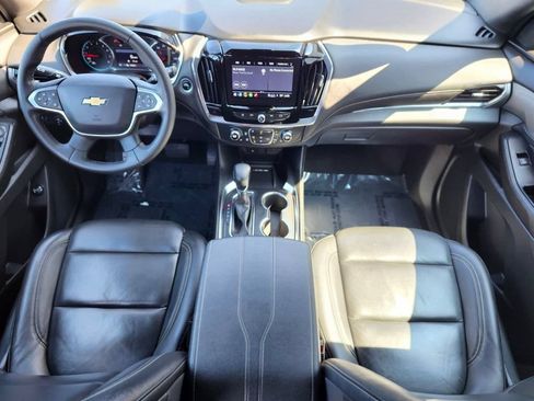 Used 2023 Chevrolet Traverse LT AWD/4WD image 10