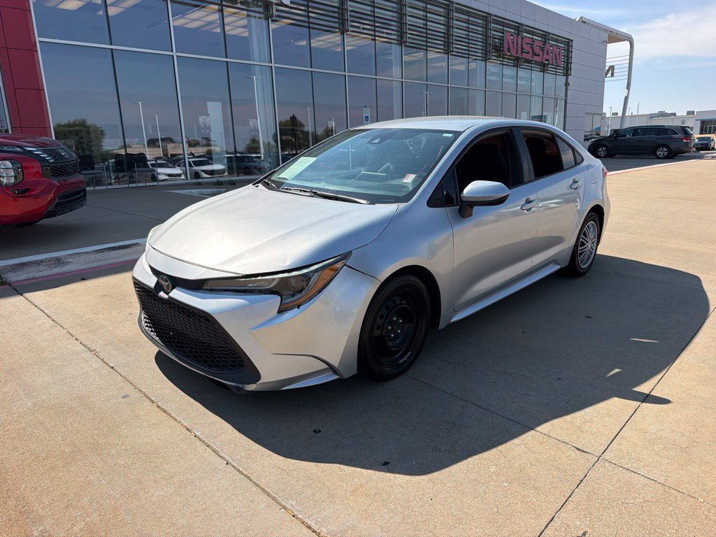 Used 2020 Toyota Corolla LE FWD image 1
