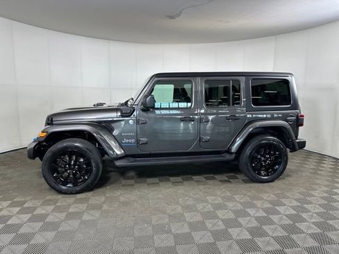 Used 2023 Jeep Wrangler Unlimited Sahara w/ Cold Weather Group AWD/4WD image 6