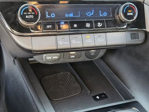 Used 2025 Hyundai Elantra Sport image 19