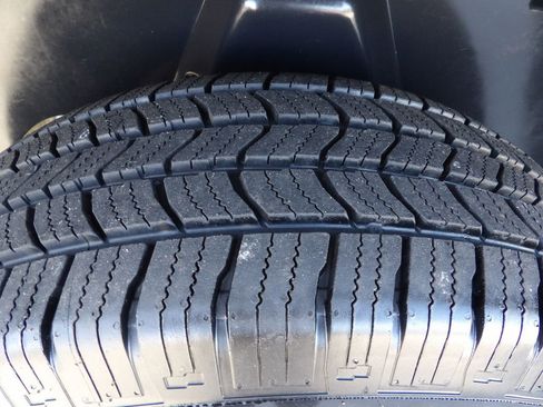 Used 2021 RAM 1500 Classic SLT image 52