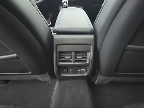 Used 2024 Cadillac XT4 Sport image 30