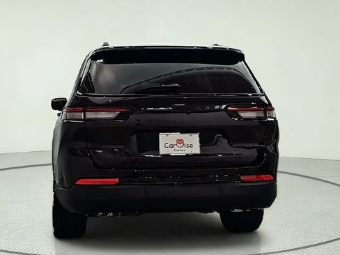 Used 2022 Jeep Grand Cherokee L Laredo AWD/4WD image 5