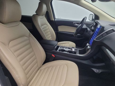 Used 2023 Ford Edge SEL image 21