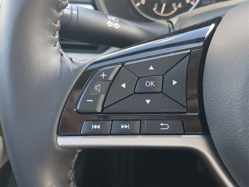 Used 2021 Nissan Altima 2.5 SV w/ SV Premium Package image 24