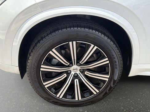 Used 2025 Volvo XC90 B6 Core w/ Protection Package Premier AWD/4WD image 10