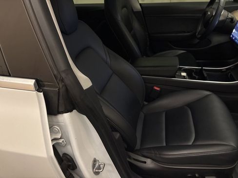 Used 2020 Tesla Model 3 image 17