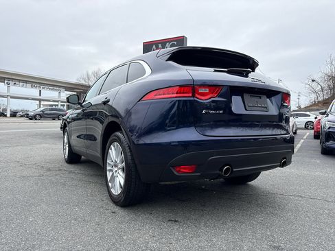 Used 2017 Jaguar F-PACE Prestige image 5