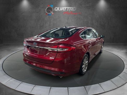 Used 2017 Ford Fusion SE w/ Fusion SE Technology Package FWD image 6