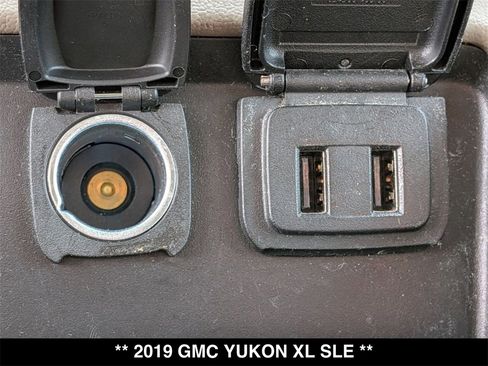 Used 2019 GMC Yukon XL SLE w/ SLE Value Package image 21