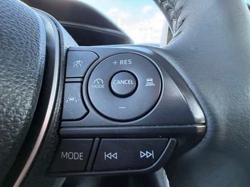 Used 2025 Toyota Corolla SE image 33