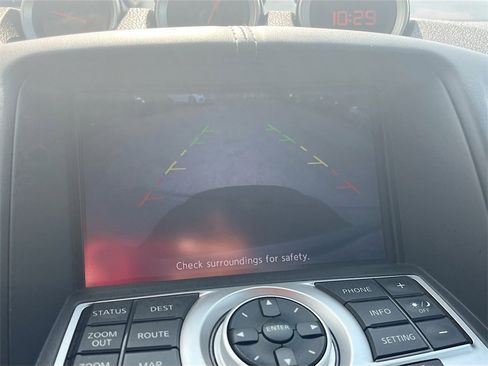 Used 2018 Nissan 370Z w/ Sport Package image 13