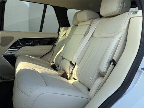 New 2026 Land Rover Range Rover SE image 20